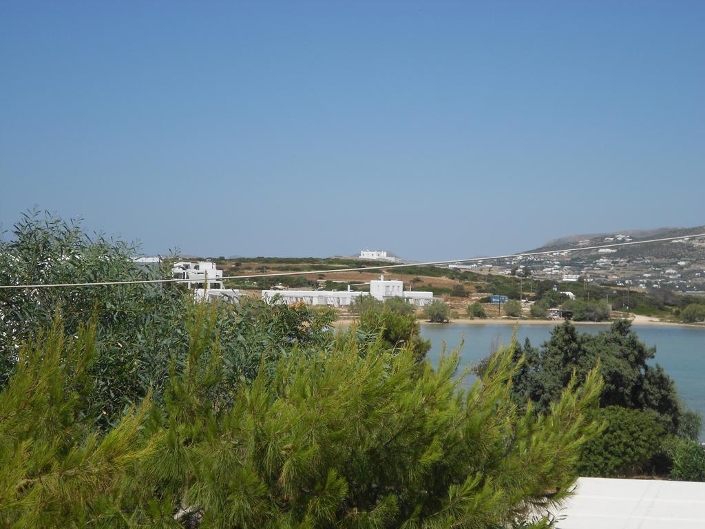 Nicolas Antiparos ciudad Exterior foto